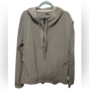 CALIA by Carrie Underwood - Anywhere Perforated Half Zip Jacket in Gray - Size L